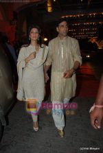 Akshay Kumar, Twinkle Khanna at DR PK Aggarwal_s daughter_s wedding in ITC Grand Maratha on 20th Feb 2010 (8).JPG